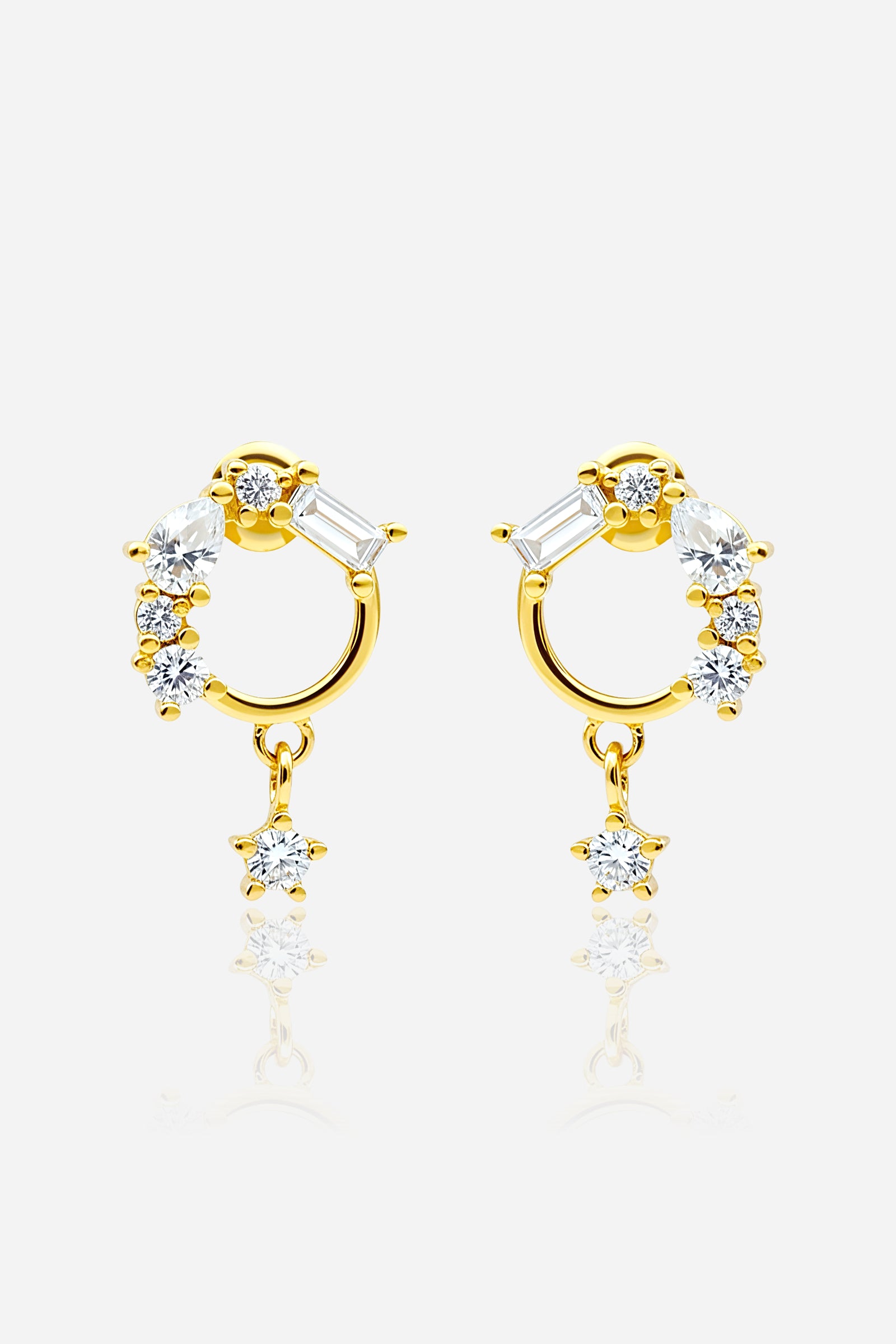 Crystal Baguette Circle Piercing Earring in PVD 18K gold plated stainless steel with baguette and round cubic zirconia - GLISTIA