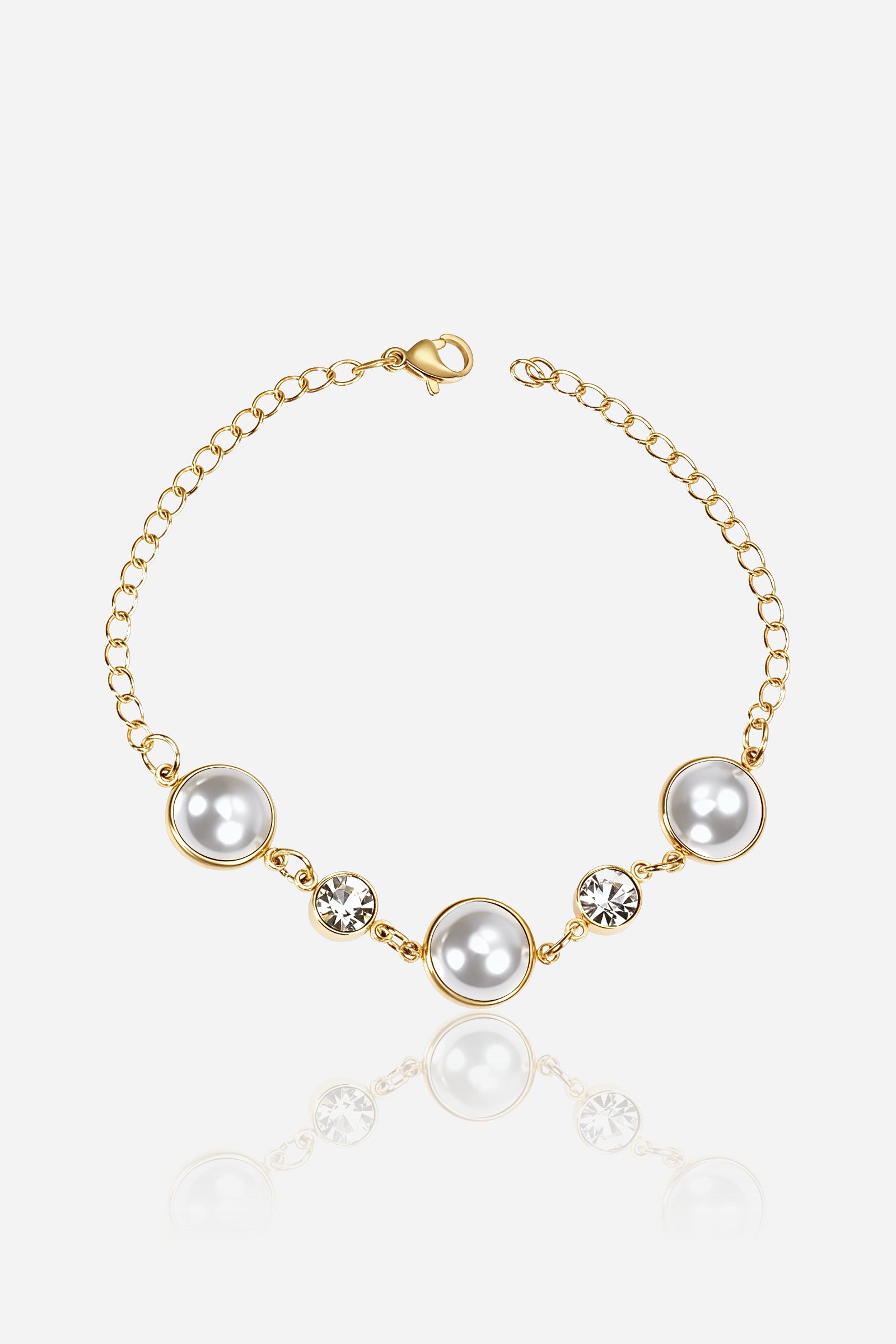 GLISTIA Lustre Pearl Gold Bracelet in PVD 18K gold plated stainless steel shown from the front with round pearl and crystal accents.