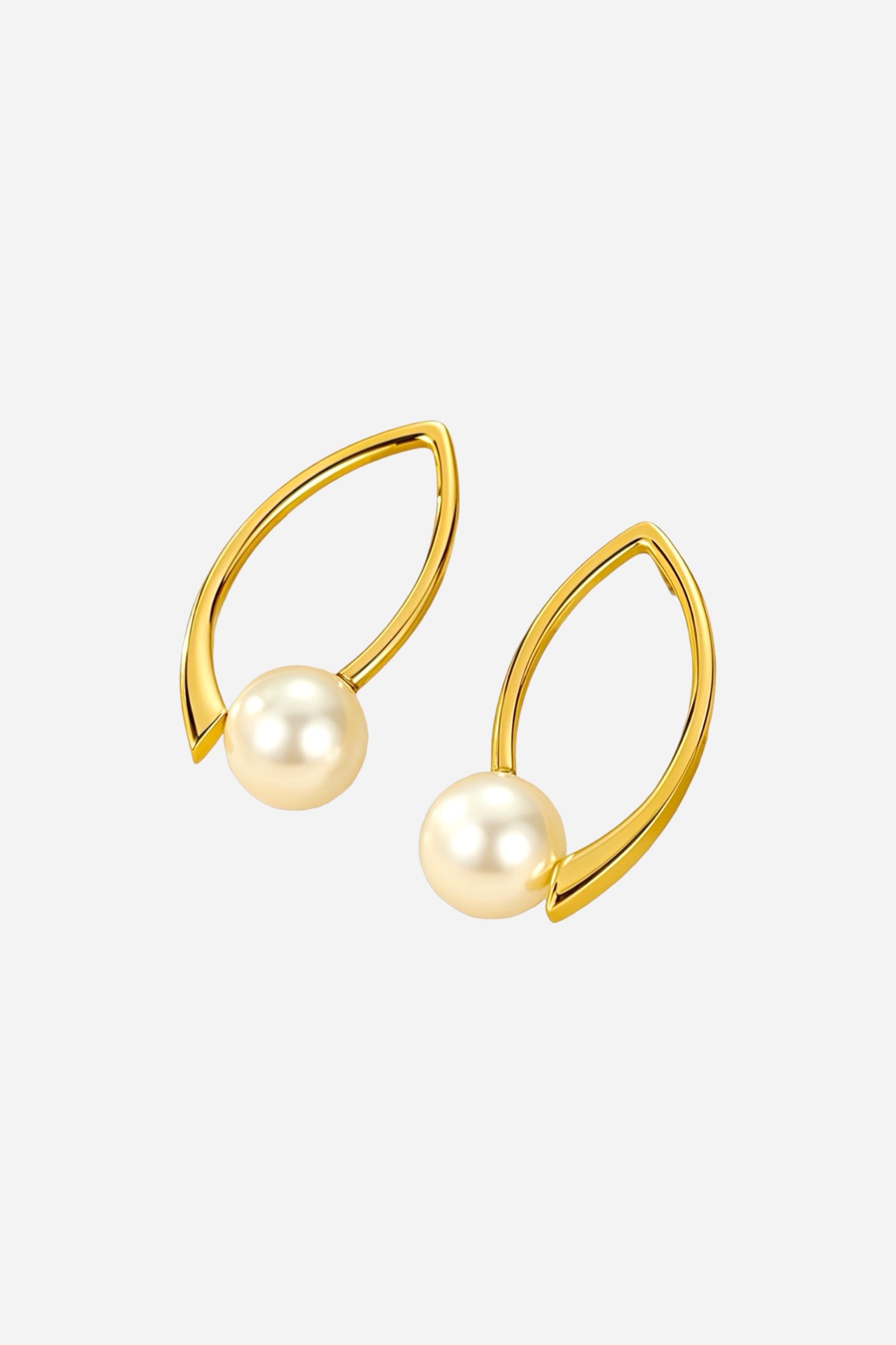 Elegant modern pearl marquise earrings crafted from stainless steel with a polished PVD 18K gold plated finish, featuring a sleek open marquise frame and luminous pearl accent – GLISTIA.