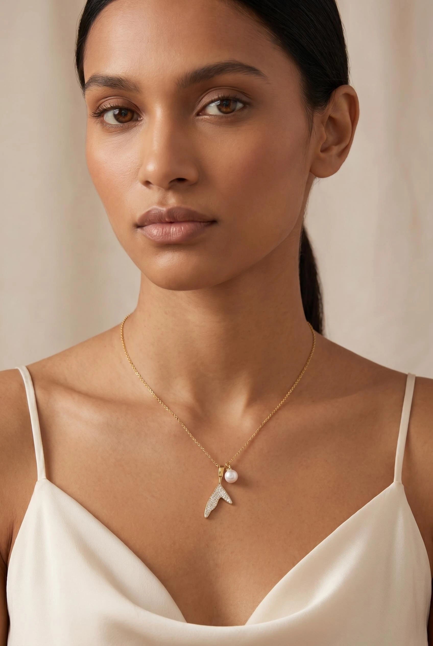 S925 18K gold plated Ocean Wish Pearl Necklace with a refined pearl detail, designed for timeless everyday elegance.