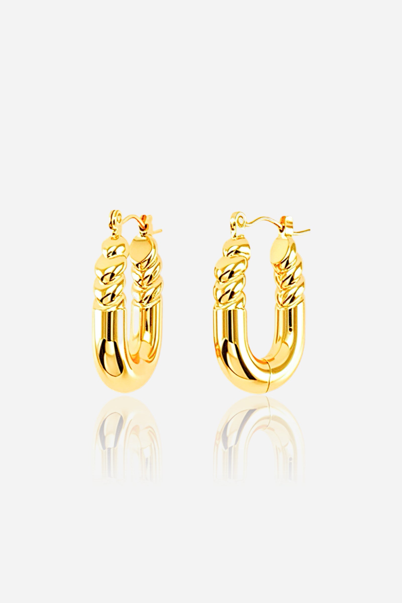 Front view of U-shaped twisted hoop earrings featuring a sculpted twist detail at the top, crafted from stainless steel with a radiant PVD 18K gold-plated finish – GLISTIA.