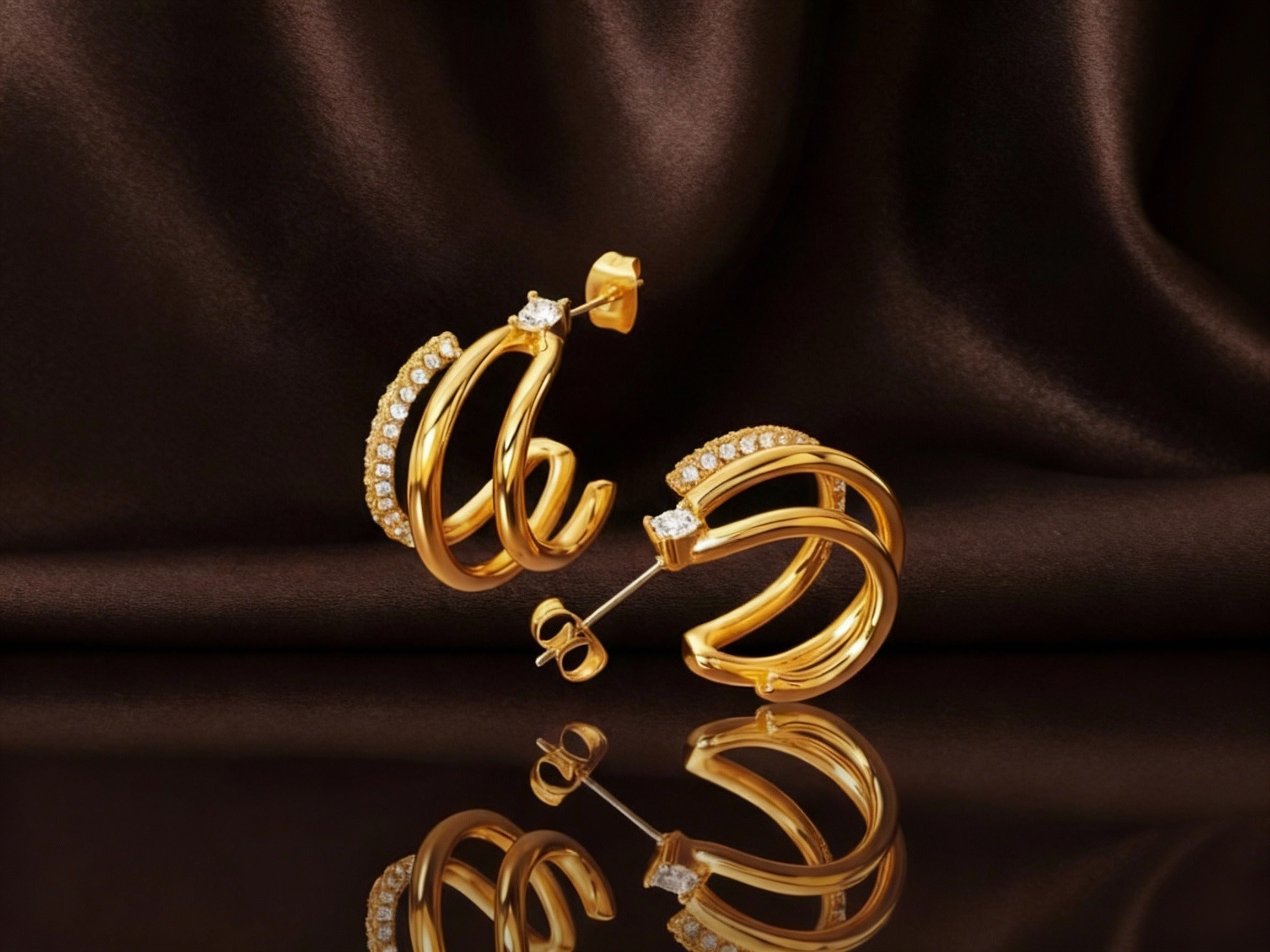 18K PVD gold plated jewellery made with stainless steel and premium gold finish.
