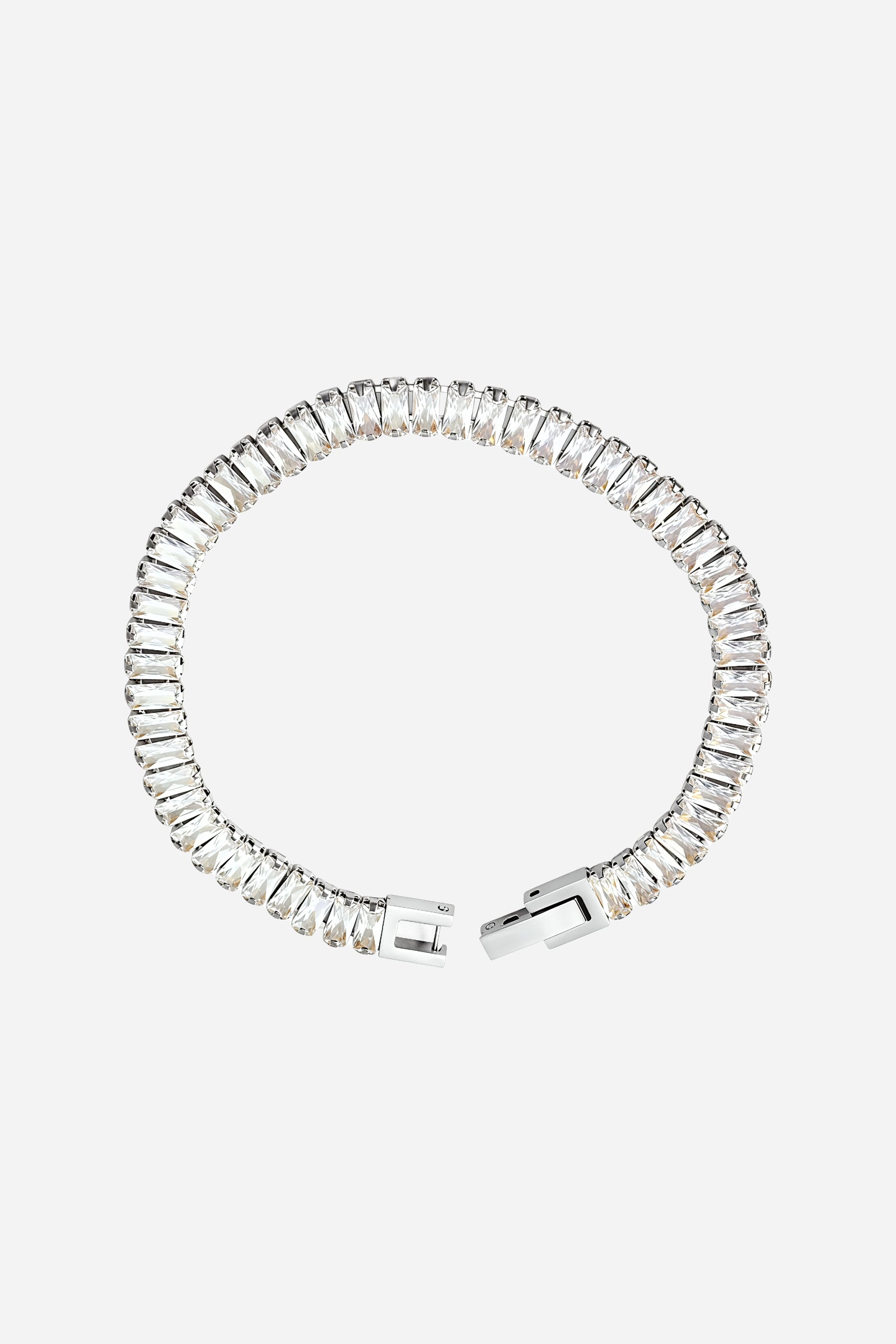 Top-view of GLISTIA’s silver baguette tennis bracelet featuring a full line of shimmering baguette-cut crystals.