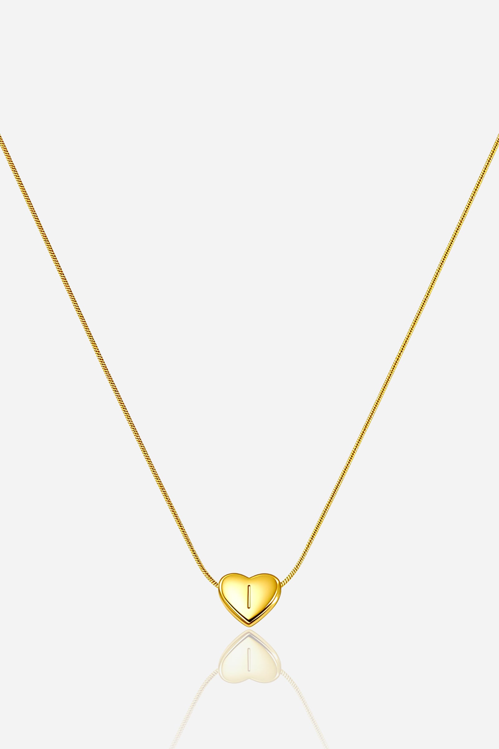 Gold-plated heart initial ‘I’ necklace with engraved pendant on a snake chain, PVD 18K gold plated stainless steel – GLISTIA