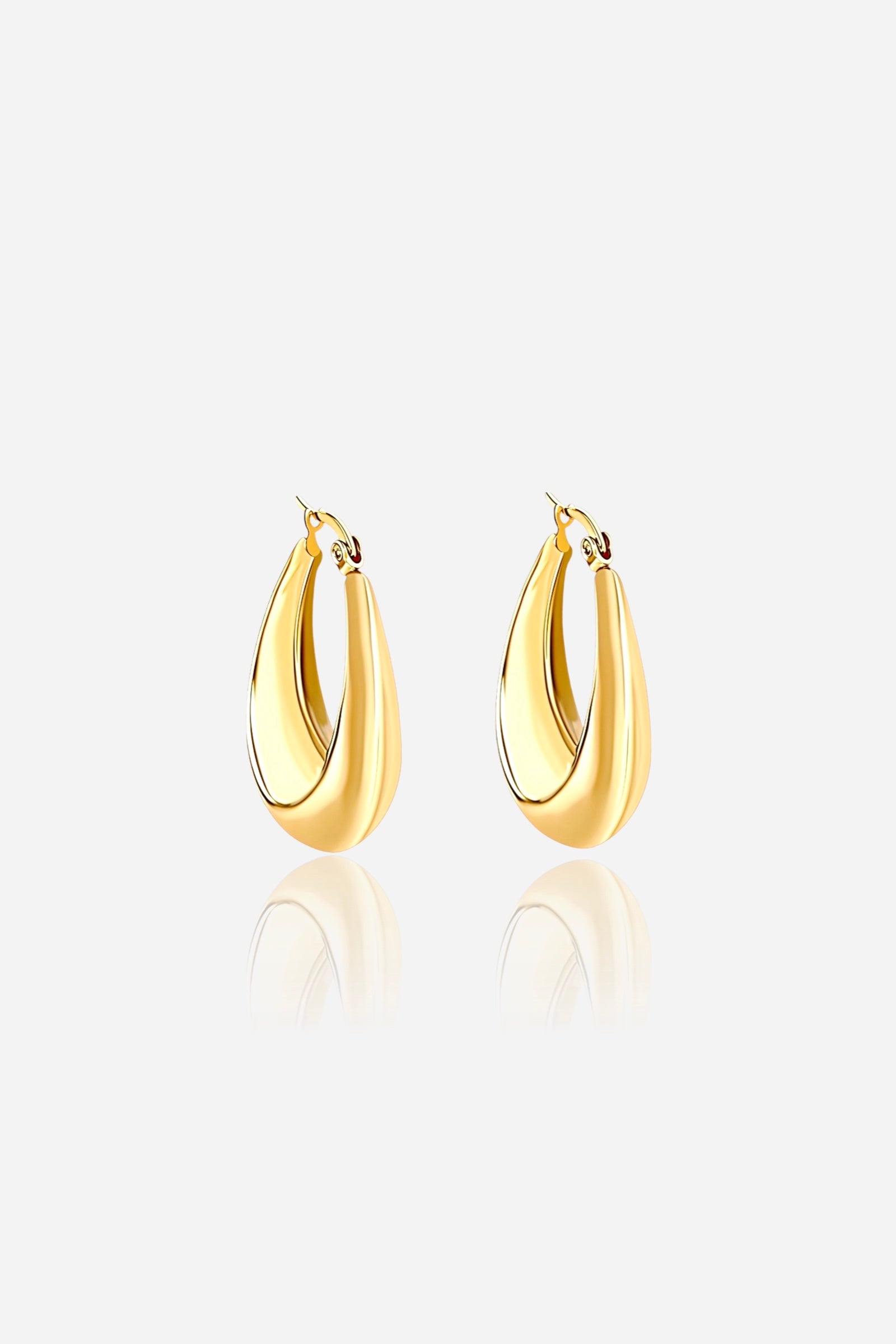 Mini teardrop chunky hoop earrings made from high-quality stainless steel and coated in polished PVD 18K gold plating, featuring a smooth tapered design with a reflective mirror finish – GLISTIA.